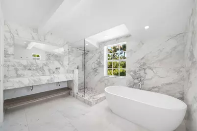 939 W 47th Ct, Miami Beach, FL 33140 - Photo 24
