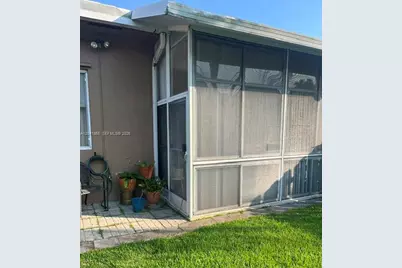 10136 Lombardy Dr, Tamarac, FL 33321 - Photo 16
