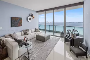 1331 Brickell Bay Dr, Miami, FL 33131 - Photo 2