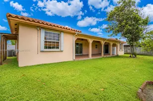19240 NW 60th Ct, Hialeah, FL 33015 - Photo 38