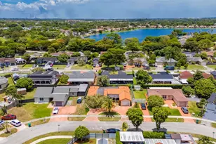 19240 NW 60th Ct, Hialeah, FL 33015 - Photo 46