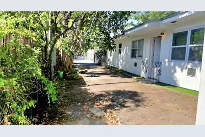 241 NW 32nd St, Miami, FL 33127 - Photo 6