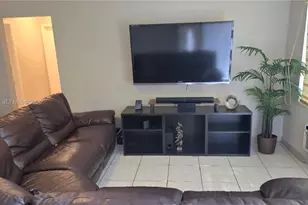 241 NW 32nd St, Miami, FL 33127 - Photo 32