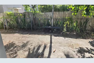 241 NW 32nd St, Miami, FL 33127 - Photo 64