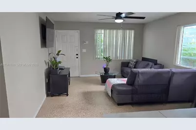 241 NW 32nd St, Miami, FL 33127 - Photo 16