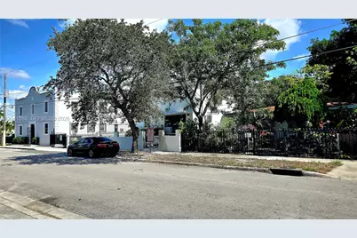 241 NW 32nd St, Miami, FL 33127 - Photo 64
