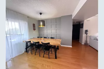 17000 NW 67th Ave #402, Hialeah, FL 33015 - Photo 6