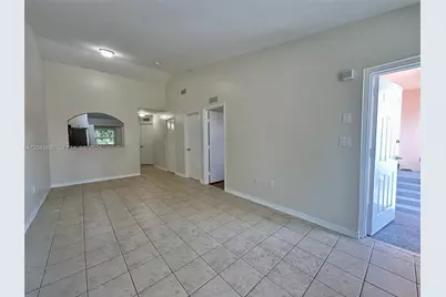1270 SE 28th Ct #202, Homestead, FL 33035 - Photo 6