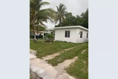 809 NE 140th St, North Miami, FL 33161 - Photo 2