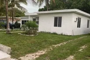 809 NE 140th St, North Miami, FL 33161 - Photo 2