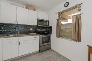7200 NW 4th Pl, Margate, FL 33063 - Photo 10