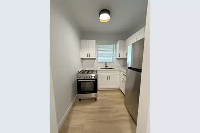 641 10th St #2, Miami Beach, FL 33139 - Photo 8