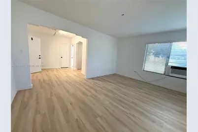 641 10th St #2, Miami Beach, FL 33139 - Photo 4