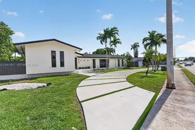 8430 SW 88th St, Miami, FL 33156 - Photo 4