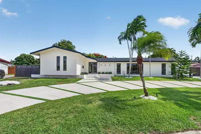 8430 SW 88th St, Miami, FL 33156 - Photo 2