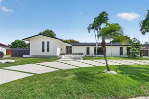 8430 SW 88th St, Miami, FL 33156 - Photo 2