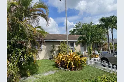 906 SW 8th Ave, Hallandale Beach, FL 33009 - Photo 2