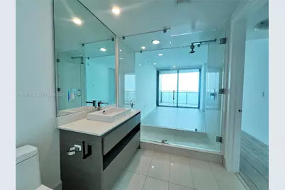 460 NE 28th St #1402, Miami, FL 33137 - Photo 14