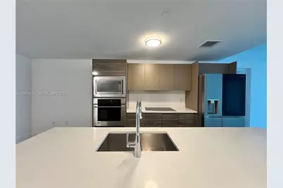 460 NE 28th St #1402, Miami, FL 33137 - Photo 8