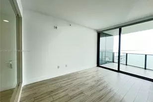 460 NE 28th St, Miami, FL 33137 - Photo 12