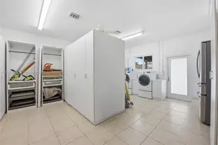 16170 Saddle Ln, Weston, FL 33326 - Photo 54