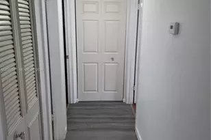 8065 SW 107th Ave, Miami, FL 33173 - Photo 12