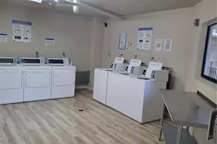 8065 SW 107th Ave, Miami, FL 33173 - Photo 28