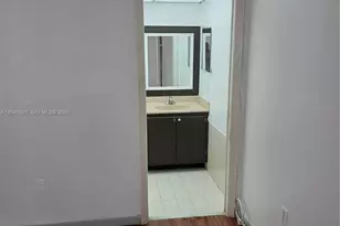 8065 SW 107th Ave, Miami, FL 33173 - Photo 16
