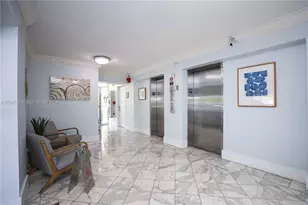 2000 NE 135th St, North Miami, FL 33181 - Photo 16