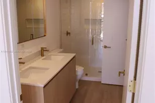 90 NE 32nd St, Miami, FL 33137 - Photo 18