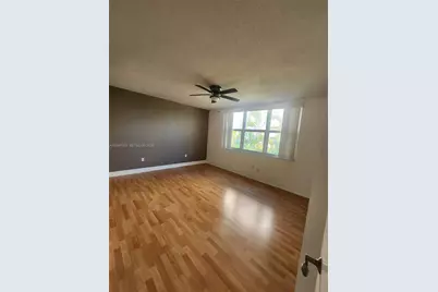 1080 99th St #221, Bay Harbor Islands, FL 33154 - Photo 16