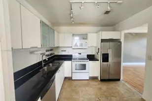 1080 99th St, Bay Harbor Islands, FL 33154 - Photo 24