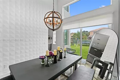 7840 Rockport Cir, Lake Worth, FL 33467 - Photo 8