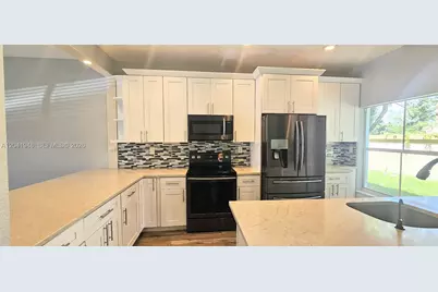 3311 Merrick Ln #902, Margate, FL 33063 - Photo 4