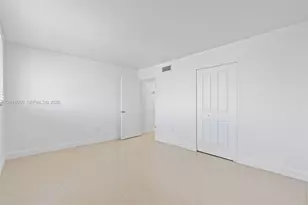 10288 NW 9th St Cir, Miami, FL 33172 - Photo 10