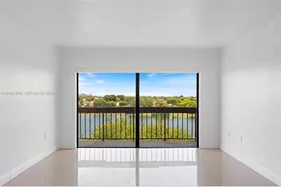 10288 NW 9th St Cir #501, Miami, FL 33172 - Photo 1