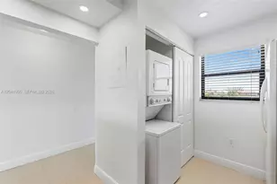 10288 NW 9th St Cir, Miami, FL 33172 - Photo 14