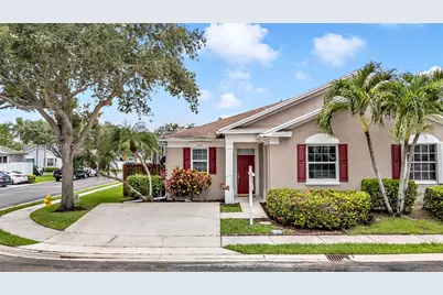 5823 Plum Harbor Cir, Tamarac, FL 33321 - Photo 2