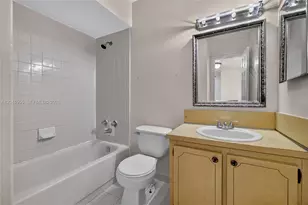 7055 W 3rd Ct, Hialeah, FL 33014 - Photo 24