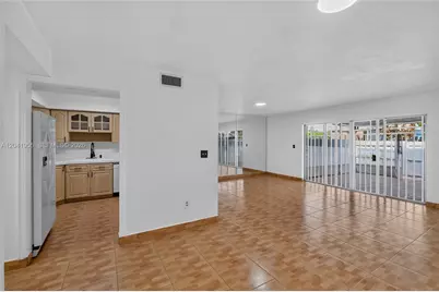 7055 W 3rd Ct, Hialeah, FL 33014 - Photo 8