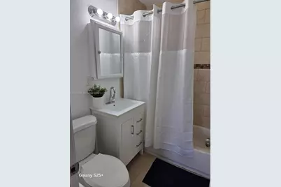 1321 NW 82nd St, Miami, FL 33147 - Photo 14