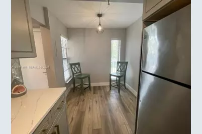 17 Royal Palm Way #302, Boca Raton, FL 33432 - Photo 8