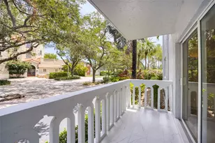 100 Edgewater Dr, Coral Gables, FL 33133 - Photo 18