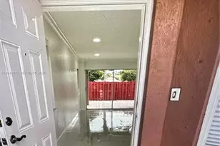7001 SW 164th Ct, Miami, FL 33193 - Photo 2