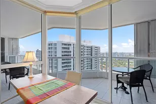 21205 Yacht Club Dr, Aventura, FL 33180 - Photo 18