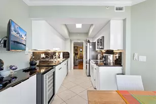 21205 Yacht Club Dr, Aventura, FL 33180 - Photo 16