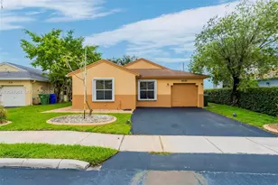 220 NW 207th Way, Pembroke Pines, FL 33029 - Photo 1