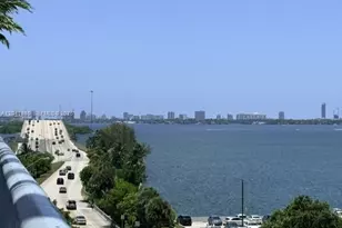 601 NE 36th St, Miami, FL 33137 - Photo 10