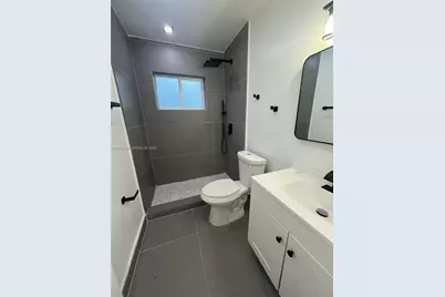 2611 NE 204th Ter, Miami, FL 33180 - Photo 4