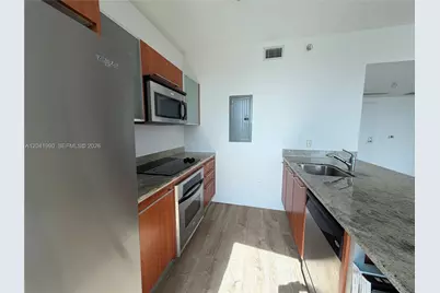 185 SW 7th St #3200, Miami, FL 33130 - Photo 6